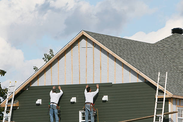 Professional Siding Contractor technician working in Pitman, NJ